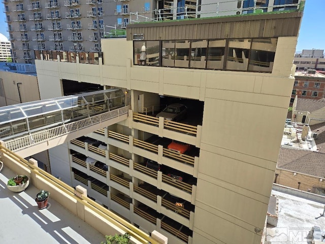 view of apartment building / complex