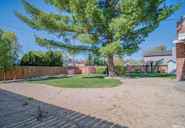 610 Akard Cir, Reno, NV 89503 - view of yard