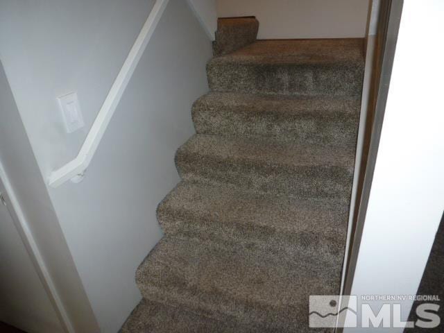 4650 Rio Poco Rd, Reno, NV 89502 - view of stairs