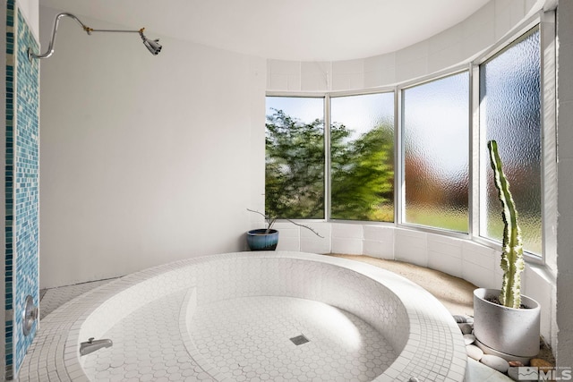 2040 Scharr Cir, Reno, NV 89509 - full bath with plenty of natural light and a bath