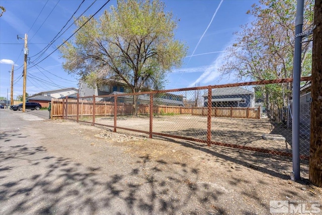 63.5 Park St, Reno, NV 89502 - photo 6