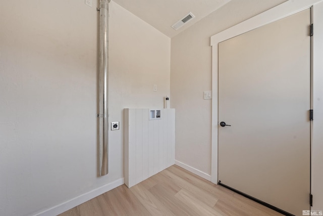 983 Melba Dr, Reno, NV 89503 - laundry room with electric dryer hookup, light wood finished floors, baseboards, and hookup for a washing machine