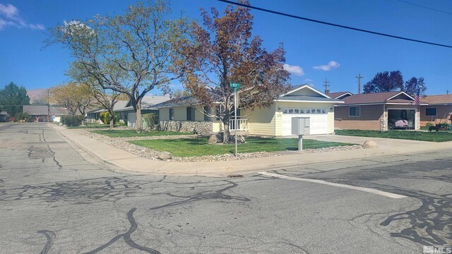 329 S W St, Yerington, NV 89447 - photo 2