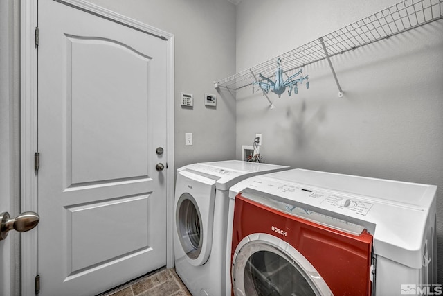 5132 Ironstone Cir, Sparks, NV 89436 - laundry room featuring separate washer and dryer