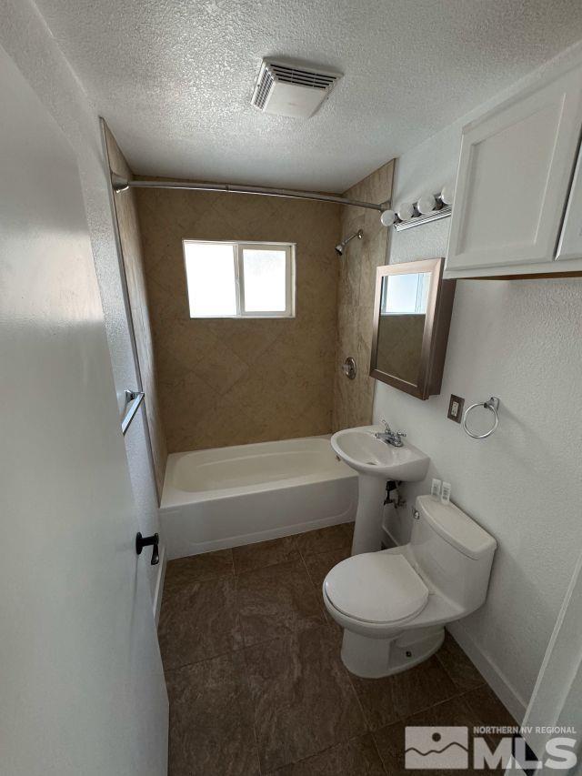 114 Harrison St, Hawthorne, NV 89415