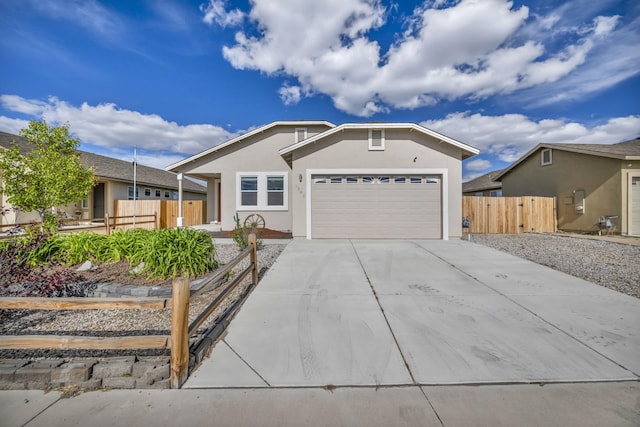 1282 Onda Verde Dr, Fallon, NV 89406 - single story home featuring stucco siding, concrete driveway, an attached garage, and fence