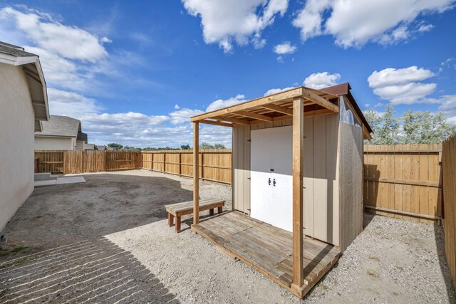 1282 Onda Verde Dr, Fallon, NV 89406 - view of shed featuring a fenced backyard