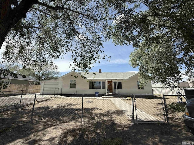100 Dalton St, Fallon, NV 89406 - ranch-style house featuring a gate