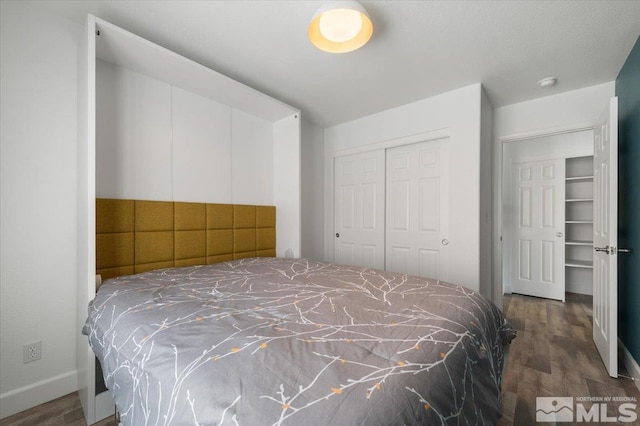 2160 Mammatus Dr, Sparks, NV 89441 - bedroom featuring wood finished floors, a closet, and baseboards