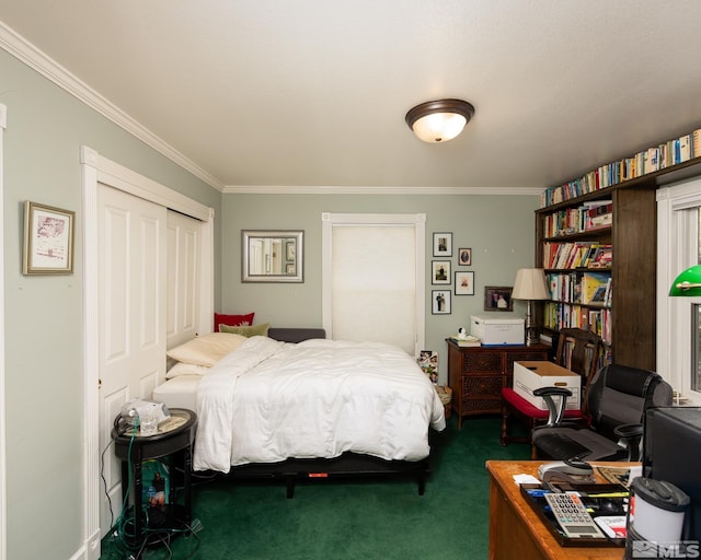 308 Thompson, Carson City, NV 89703 - carpeted bedroom with crown molding and a closet