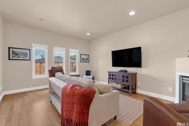785 Sarcinella Ct, Reno, NV 89509 - living room with light wood-style floors, baseboards, and recessed lighting