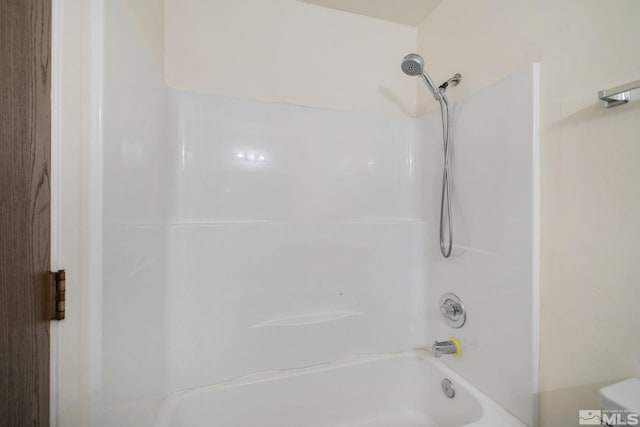 4545 Reggie Rd, Reno, NV 89502 - view of full bathroom