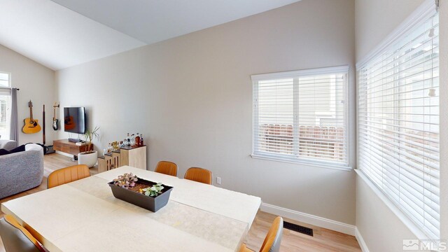 3105 Fairwood Dr, Reno, NV 89502 - photo 10