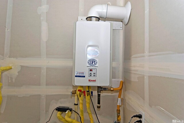 2091 Forest Grove Ln, Sparks, NV 89436 - utilities with tankless water heater