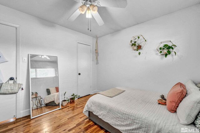 20 E Devere Way, Sparks, NV 89431 - bedroom with wood finished floors and a ceiling fan