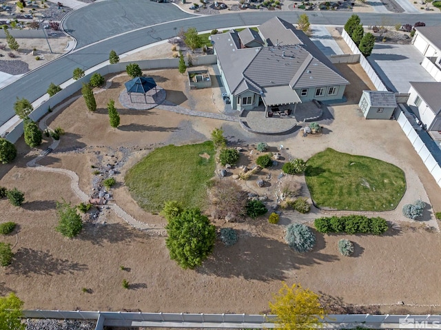 aerial view of property and surrounding area