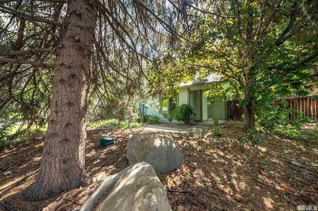 12565 Creek Crest Dr, Reno, NV 89511 - view of yard featuring fence