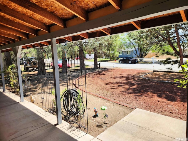 17385 Egret Ln, Reno, NV 89508 - view of yard featuring fence