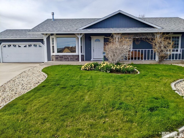 961 Ruddy Ct, Sparks, NV 89441 - ranch-style home featuring a shingled roof, an attached garage, concrete driveway, and a front lawn