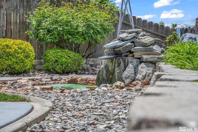 5245 Canyon View Dr, Sparks, NV 89436 - view of yard with fence