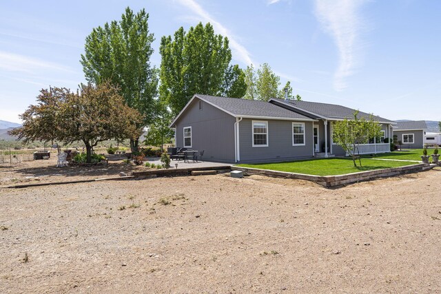 4800 Amy Rd, Reno, NV 89510 - view of front of house with a patio area and a front yard