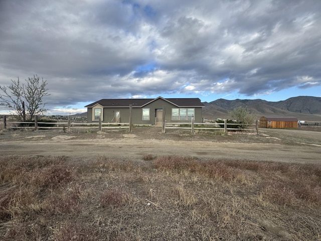 9485 Zaring Ave, Winnemucca, NV 89445 - view of front facade with a mountain view