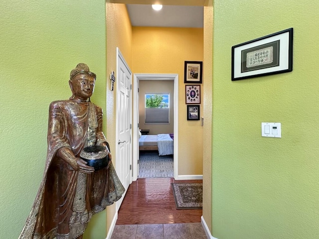10555 Hampton Creek Dr, Reno, NV 89521 - hall featuring a textured wall and baseboards