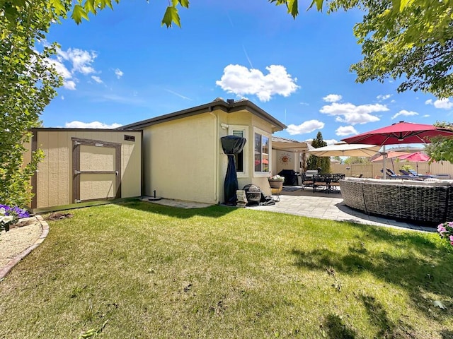 10555 Hampton Creek Dr, Reno, NV 89521 - rear view of property with stucco siding and a patio area