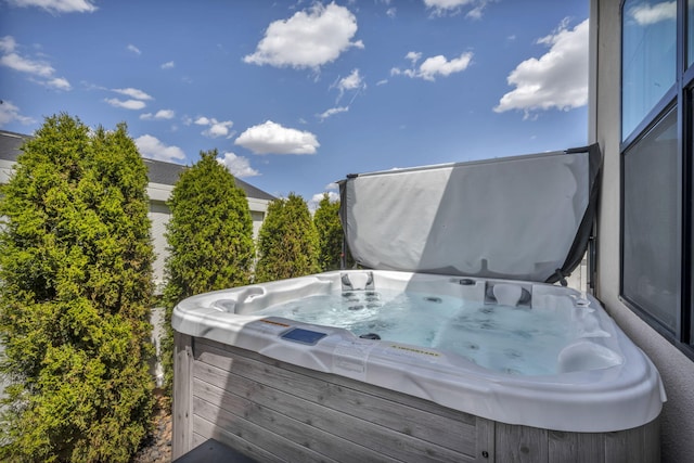 107 Bridlemoor Ct, Reno, NV 89511 - view of patio / terrace with a hot tub