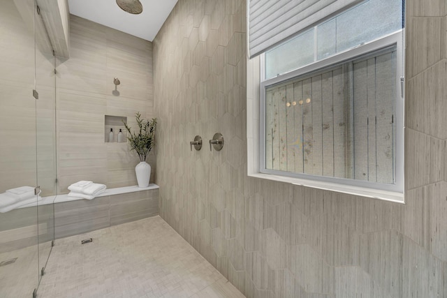 107 Bridlemoor Ct, Reno, NV 89511 - bathroom with tiled shower and tile walls