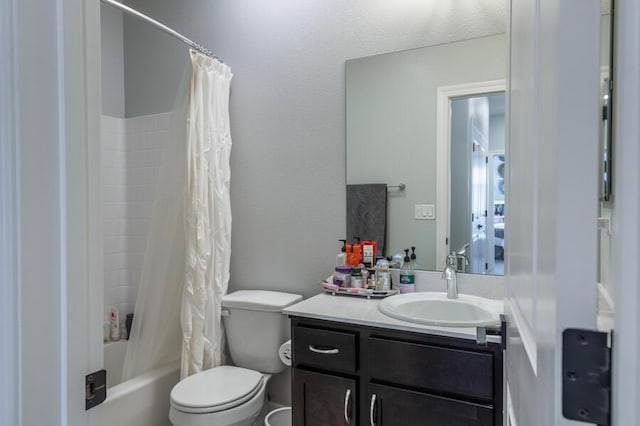 1855 Dark Horse Rd Unit B, Reno, NV 89521 - bathroom with toilet, vanity, and shower / bath combination with curtain