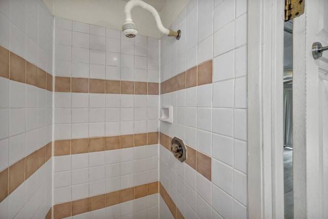 3760 Brant St, Reno, NV 89508 - full bath with a tile shower