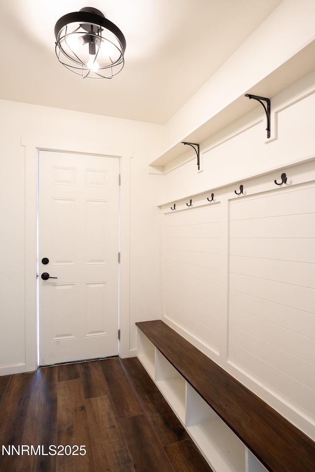 435 Ardmore Dr, Reno, NV 89509 - mudroom with dark wood-style floors