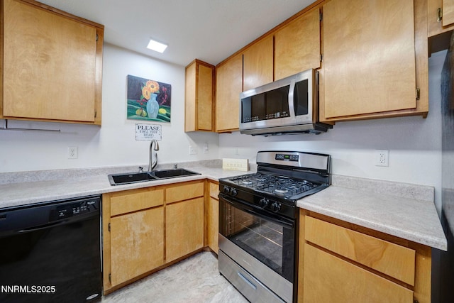 636 Aja Pl, Dayton, NV 89403 - kitchen featuring stainless steel appliances, a sink, and light countertops