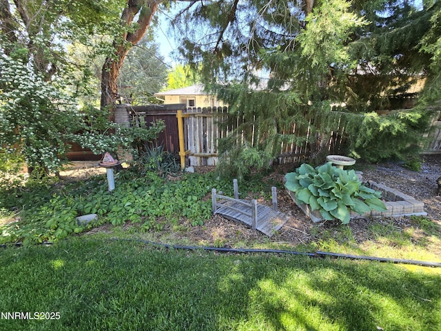 1290 Westwood Dr, Reno, NV 89509 - view of yard