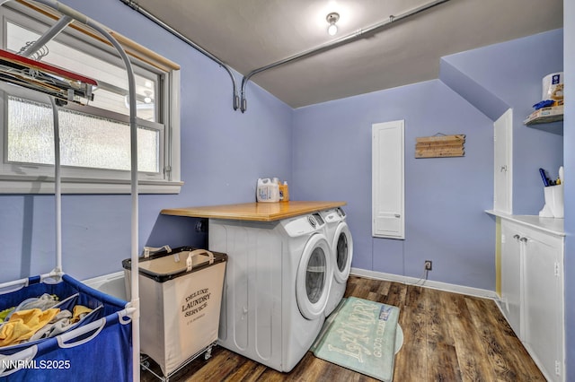 125 Greenridge Dr, Reno, NV 89509 - laundry room featuring separate washer and dryer, wood finished floors, cabinet space, and baseboards