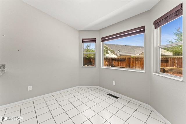 4515 Vista Mountain Dr, Sparks, NV 89436 - unfurnished room featuring healthy amount of natural light and baseboards