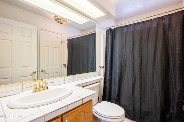 244 Ave De La Couleurs Ave, Sparks, NV 89434 - full bath featuring vanity, toilet, and curtained shower