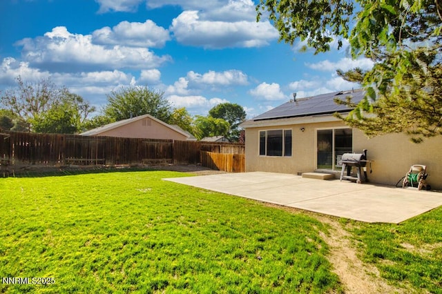 1563 Maria Ct, Fernley, NV 89408 - view of yard featuring a patio area