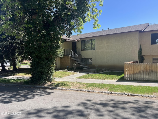 124 Mark Twain Ave, Reno, NV 89509 - view of front of house featuring a shingled roof