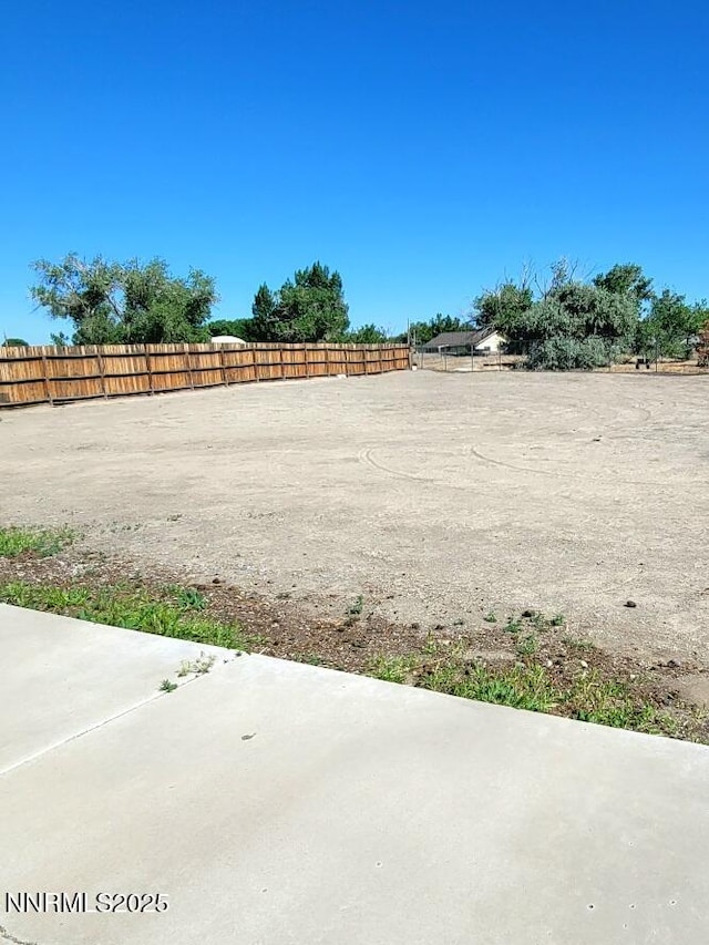 159 Shadow Mountain Dr, Fernley, NV 89408 - view of yard with a patio area