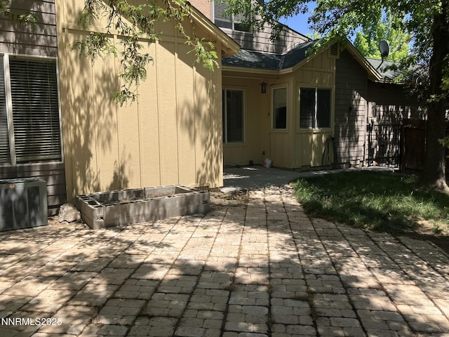 5619 Crescent Hill Way, Sparks, NV 89436 - view of patio / terrace