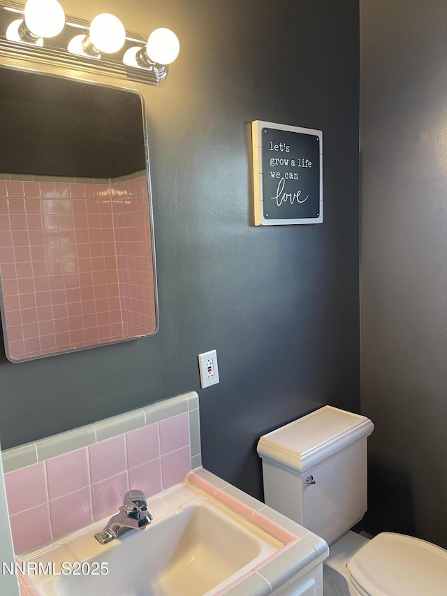 2485 Riviera St, Reno, NV 89509 - bathroom featuring toilet and vanity