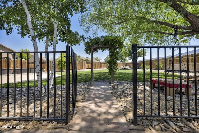 212 Portrush Ct, Dayton, NV 89403 - view of gate