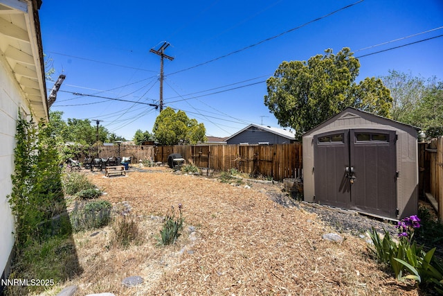 1712 Chaska Pl, Reno, NV 89502 - view of fenced backyard