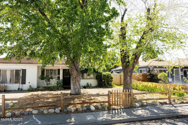 1712 Chaska Pl, Reno, NV 89502 - view of front of house featuring a fenced front yard