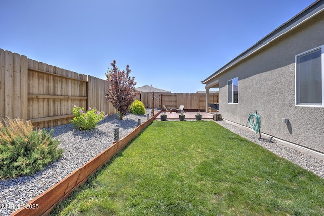 703 Sycamore Dr, Fallon, NV 89406 - view of yard with a patio