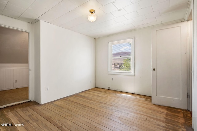 1185 Truckee Ln, Fernley, NV 89408 - empty room with light wood finished floors