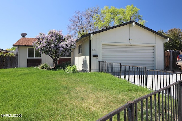 3191 Crescent Ct, Sparks, NV 89431 - view of side of property featuring a garage