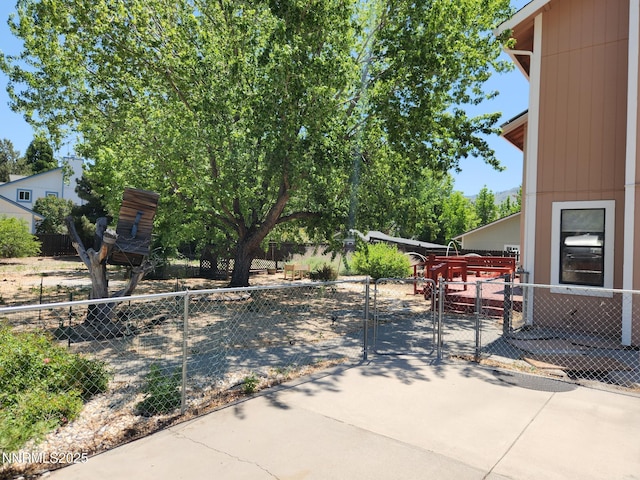 285 Lemming Dr, Reno, NV 89523 - view of patio / terrace with a gate